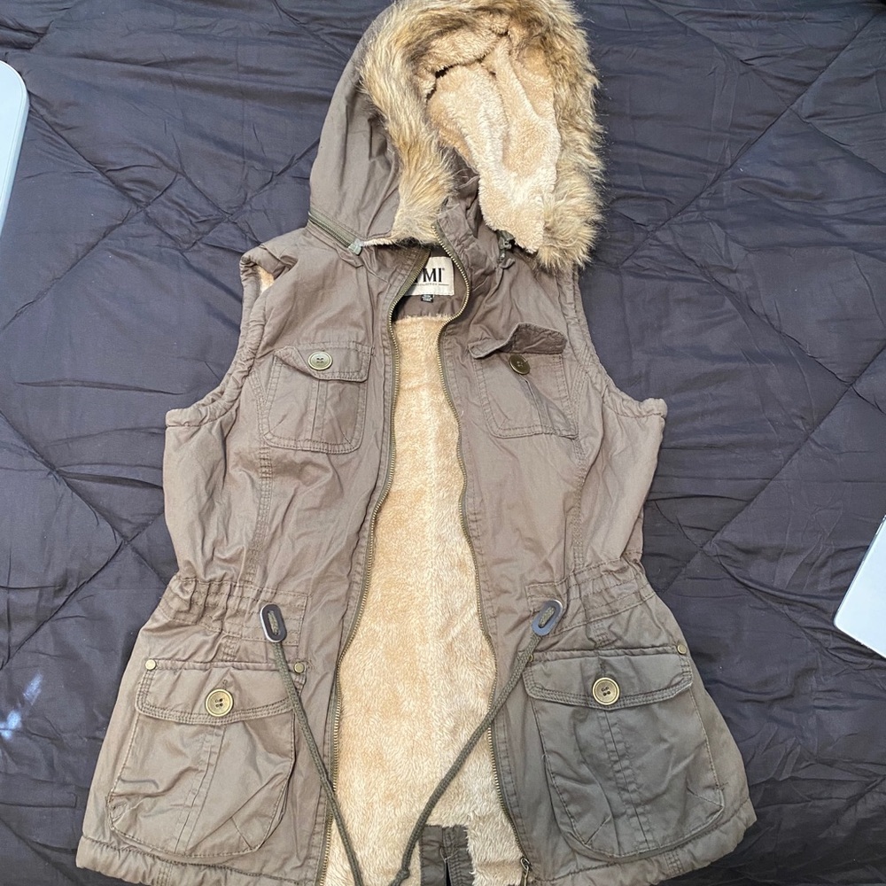 Army green faux fur lined vest MEDIUM